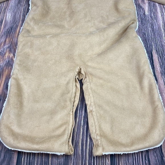 Baby Gap Faux Suede (Poly) & Shearling Bear Snow Onesie - Sz 6-12 Month - Picture 7 of 15